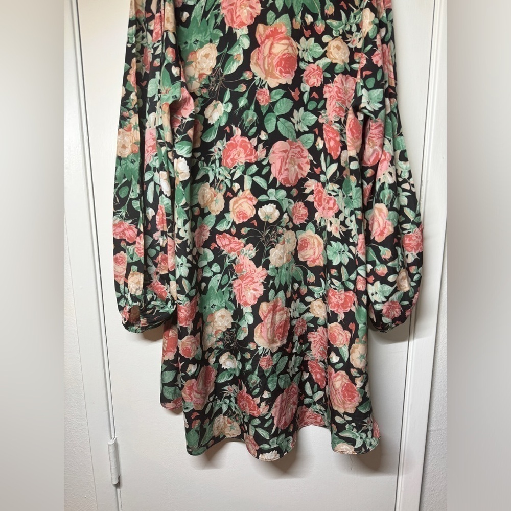Lovers + Friends Black Pink Cream Rose Floral Cold Shoulder Mini Dress Size M - Picture 13 of 16